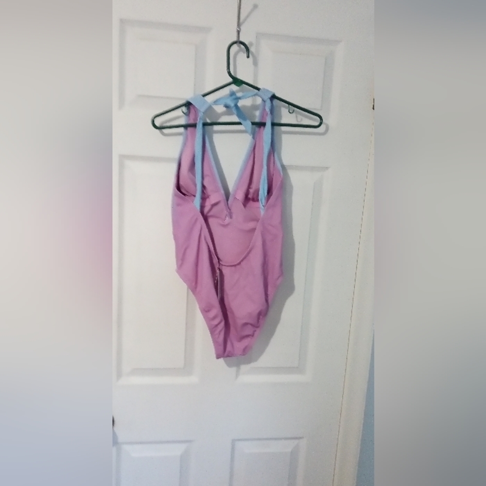 NWT Shade & Shore blue and purple ombre swimsuit. Size medium - Picture 2 of 4